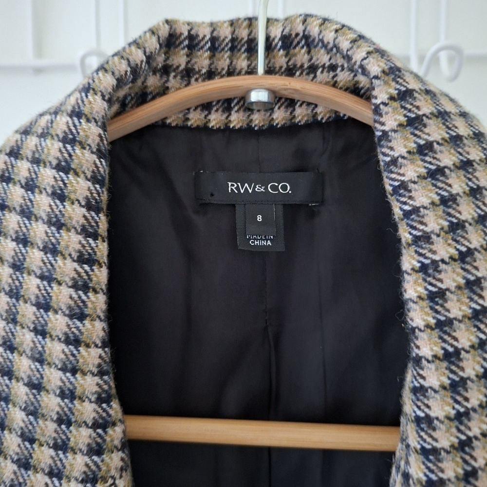 RW&Co. Women's Wool-blend Check Cropped Double-breasted Blazer (Size 8) - Picture 3 of 8